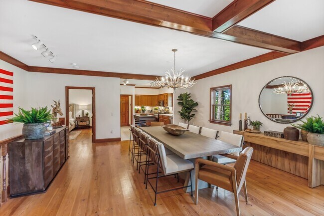 Dining room - 47 Wild Turkey Ln