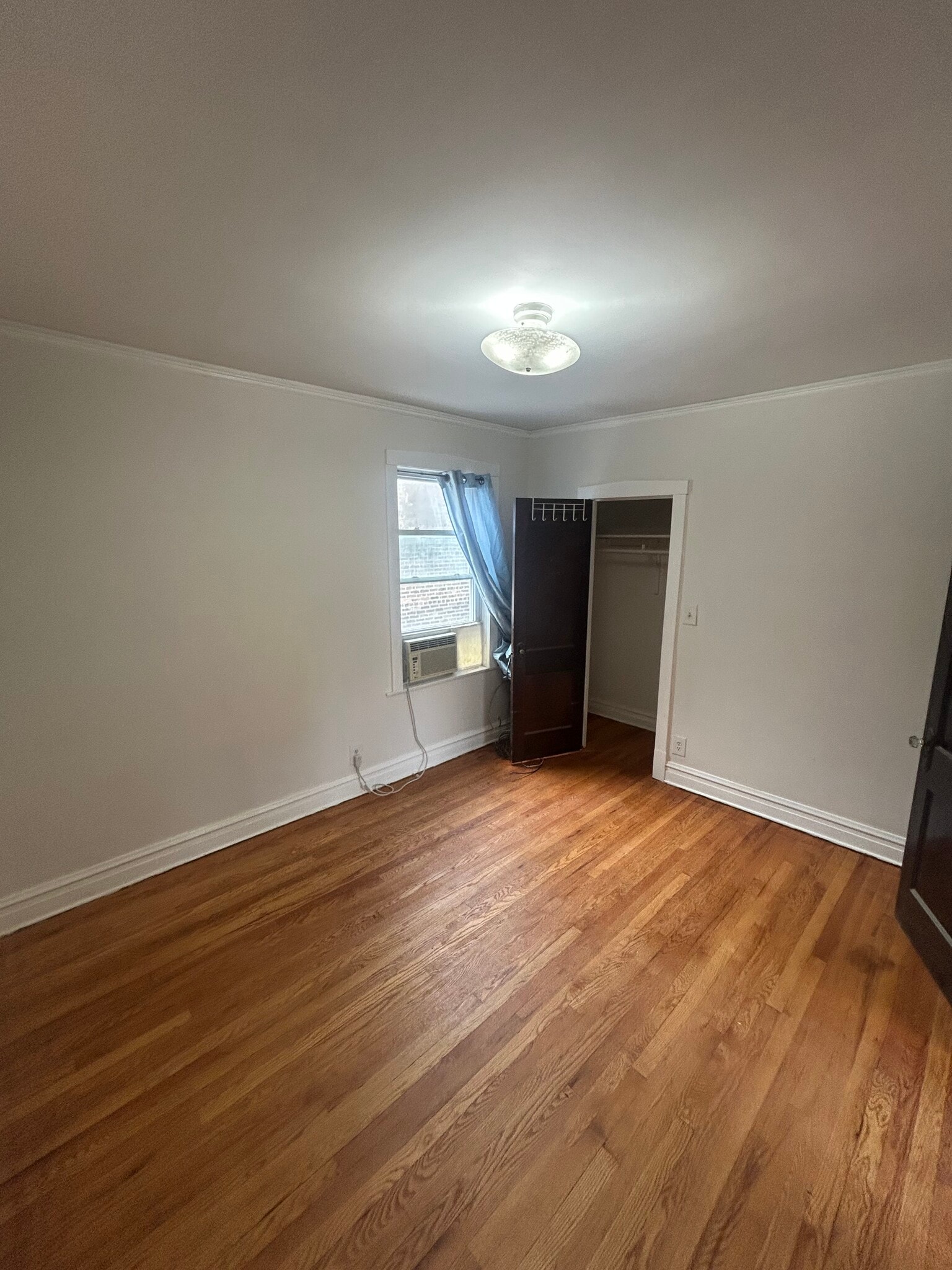 Bedroom 1 - 5021 W Belden St