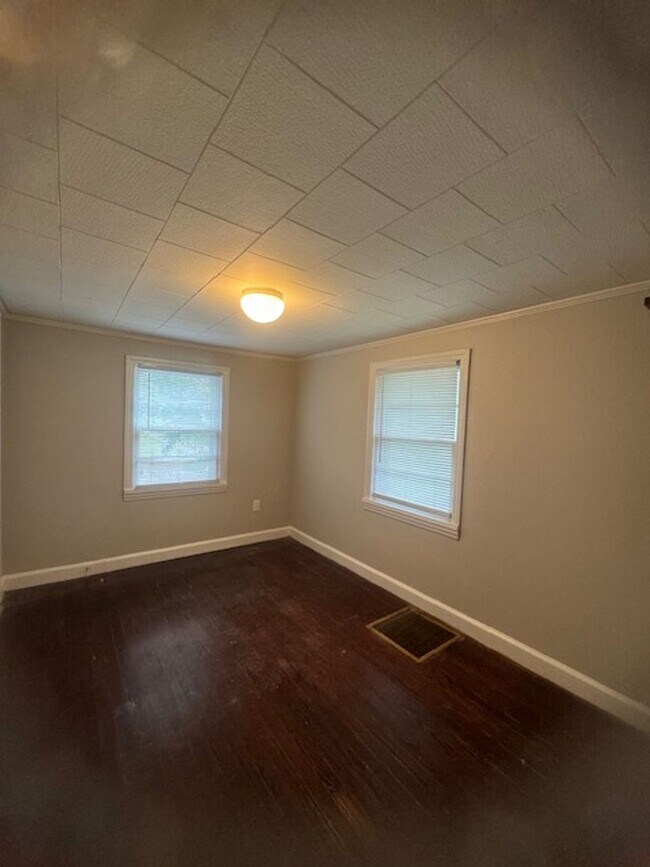 Building Photo - Location, Community, Quality Living. It St...