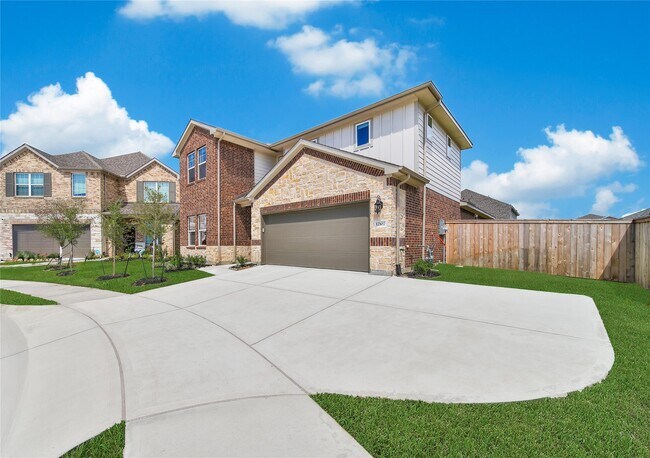 Building Photo - 12107 Willow Holw Ln