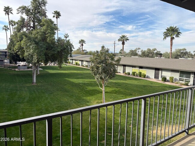 Building Photo - 7141 N 16th St