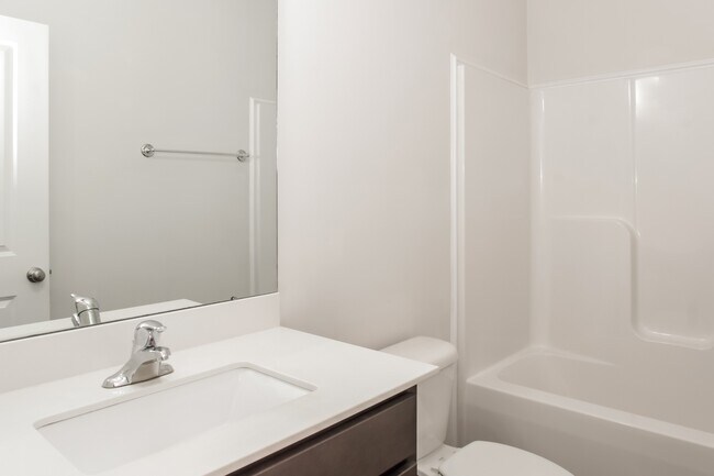 Building Photo - 189 Cherry Laurel Dr