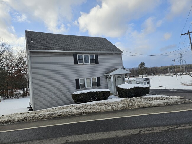 Front of house - 912 Burdeck St