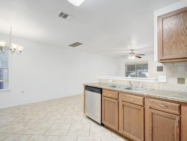 Building Photo - 13600 Briarcreek Loop