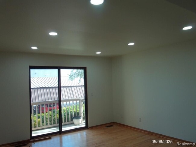 Building Photo - 15765 Balfour Dr