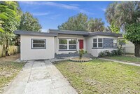 Building Photo - 1016 Chipola Rd