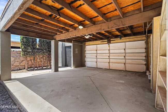 Building Photo - 10720 Chert St