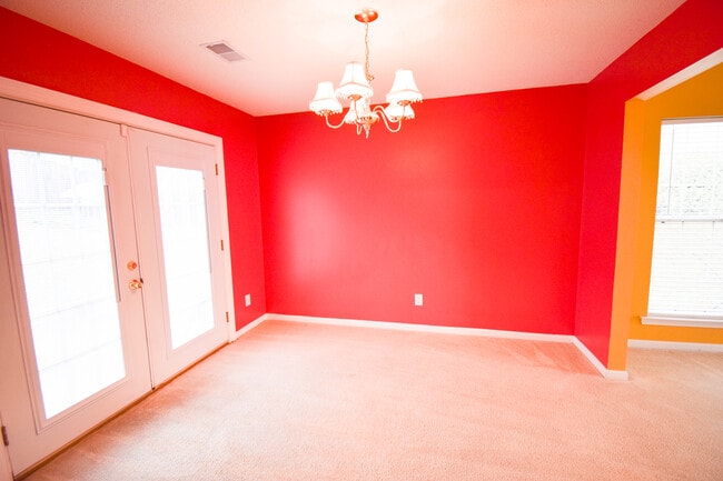 Building Photo - 104 Summit Ridge Cir