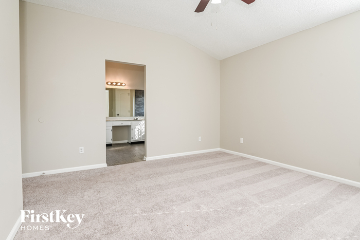 Building Photo - 3383 Shauna Oaks Dr