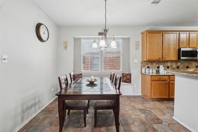 Building Photo - 3212 Golden Springs Dr