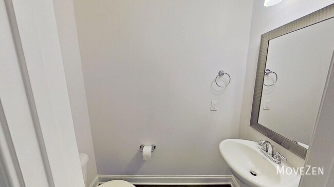 Building Photo - 203 Hartland Pl