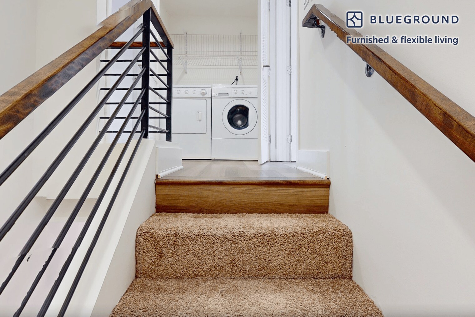 Building Photo - 220 E Broadway