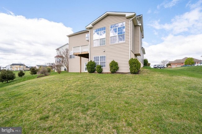 Building Photo - 54 Field Crest Ct