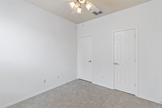 Building Photo - 23307 W Pine Ivy Ln