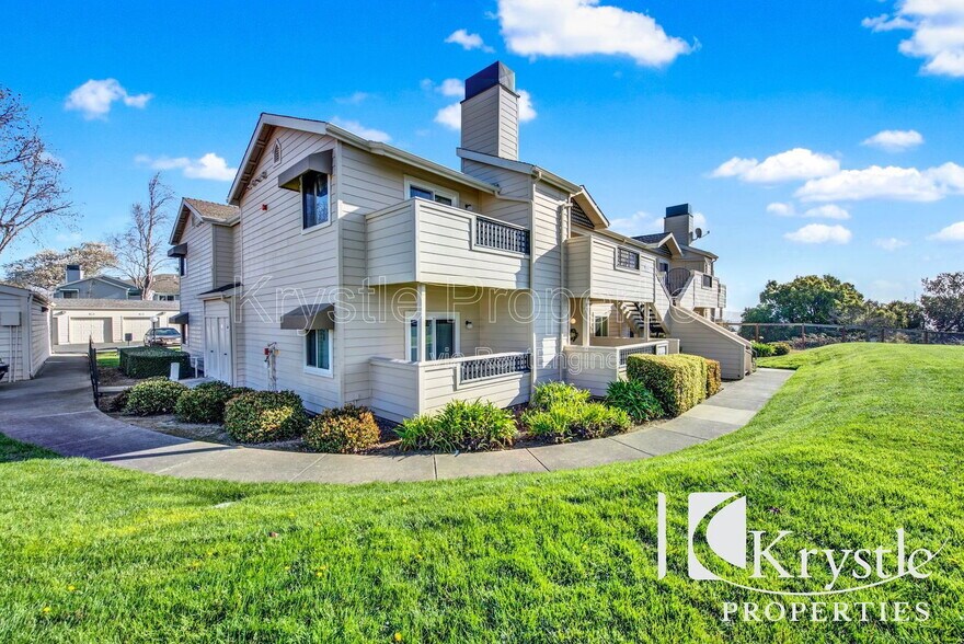 Building Photo - 1201 Glen Cove Pkwy