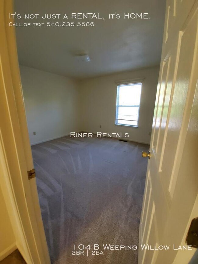 Building Photo - 104 Weeping Willow Ln