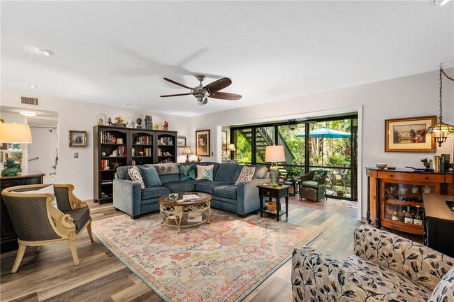 Building Photo - 1701 Pelican Cove Rd