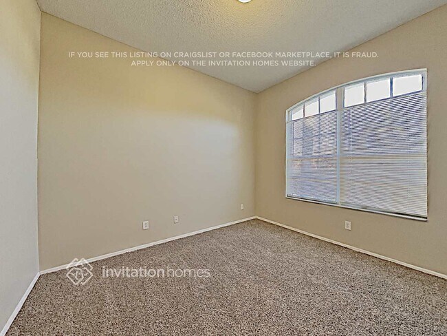 Building Photo - 5120 52nd Ave W