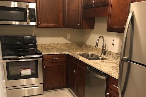 Primary Photo - 370 Wallace Rd