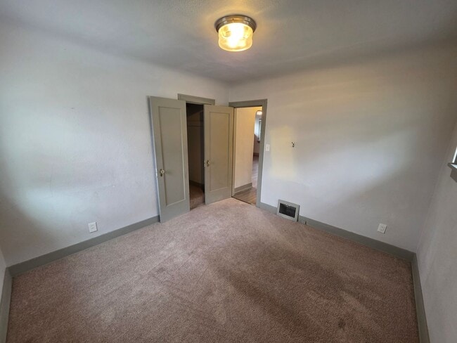 Building Photo - Beautiful Home in Spokane