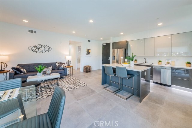 Building Photo - 214 Westmoreland Ave