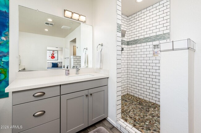 Building Photo - 4416 N 27th Way