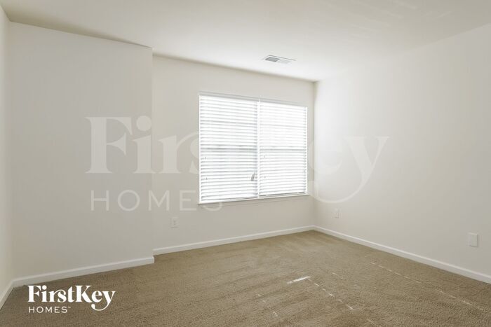 Building Photo - 1400 Glenwater Dr