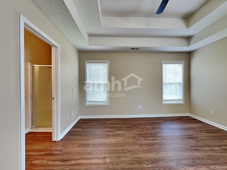 Building Photo - 4466 Timberwood Dr