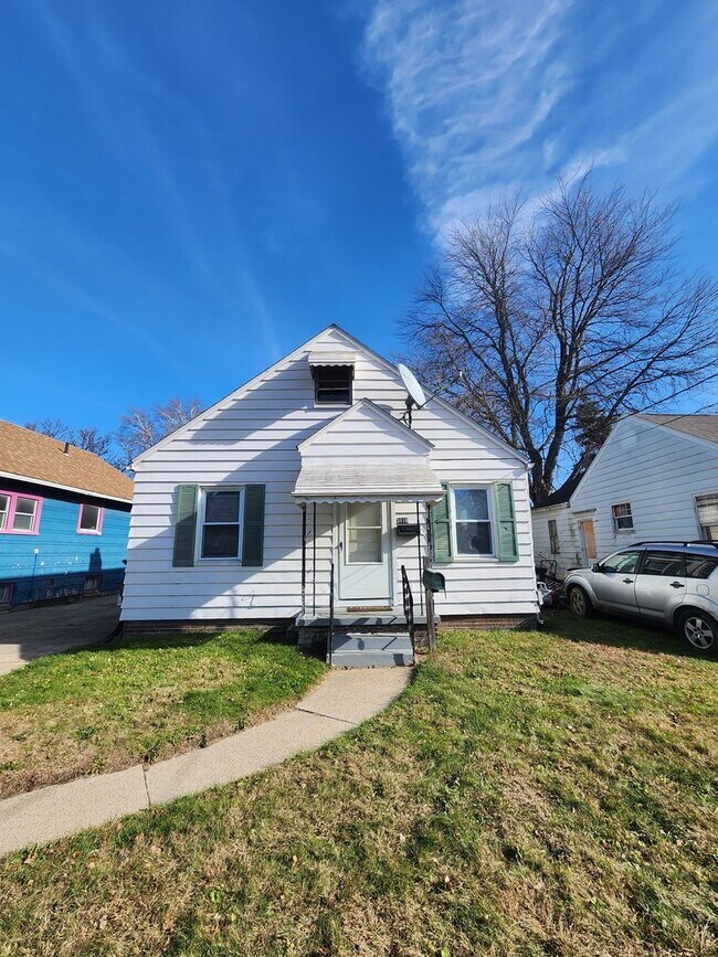 Primary Photo - 2 Bed 1 Bath