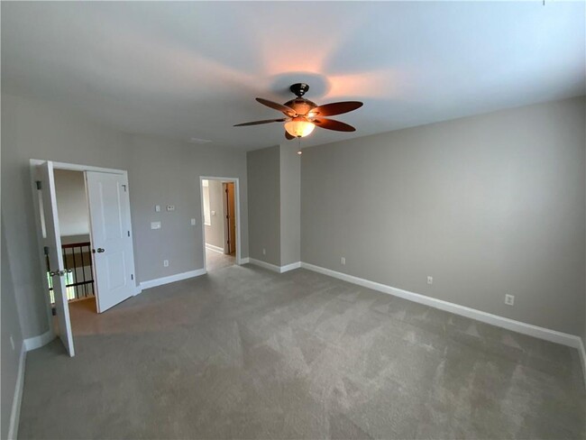 Building Photo - 5997 Brookside Oak Cir
