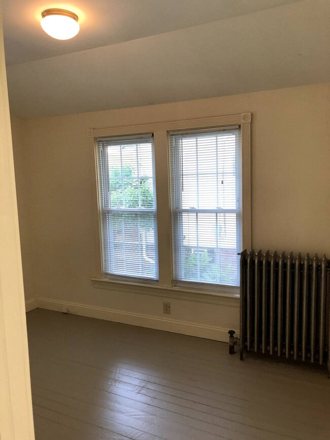 Bedroom #1 - main level - 25 5th Ave