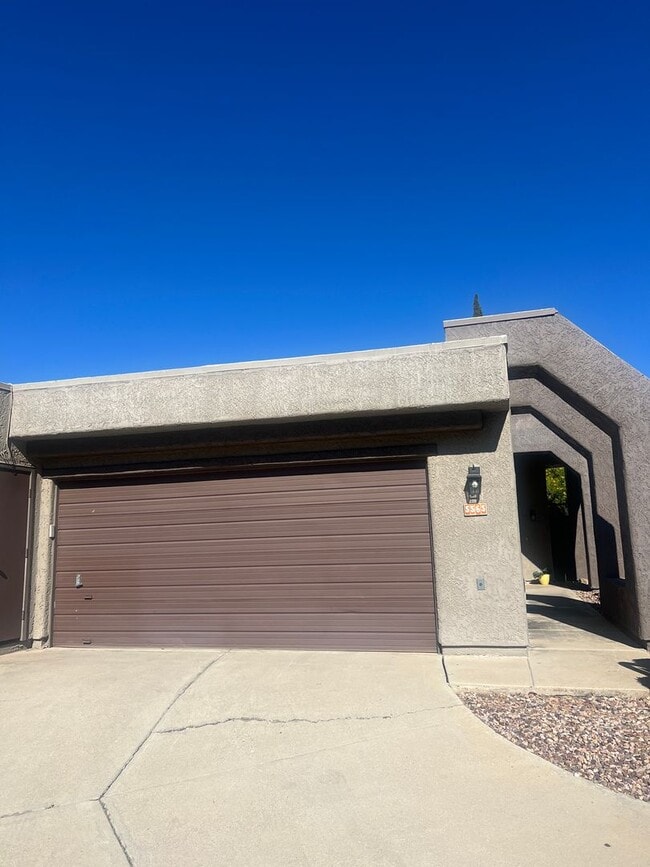 Building Photo - Attractive 3 Bed./2 Ba. Home in the Catalinas by Sabino Canyon