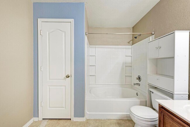 Building Photo - 530 Sheep Trail Dr