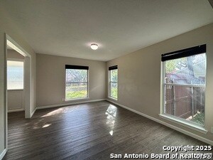 Building Photo - 3550 Red Oak Ln
