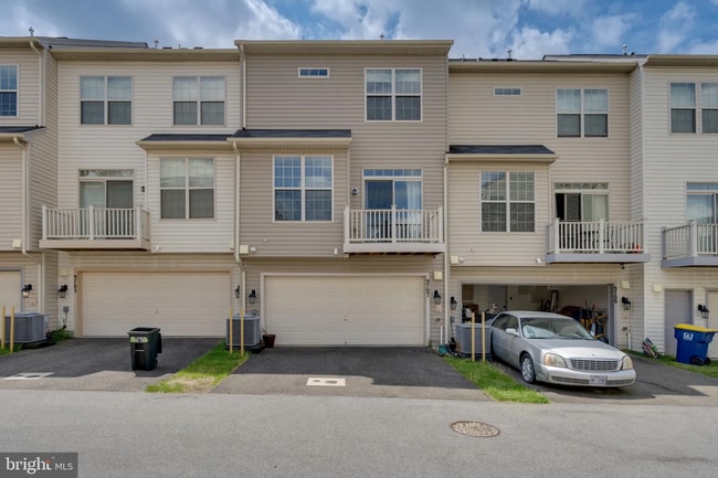 Building Photo - 9707 Smithview Pl