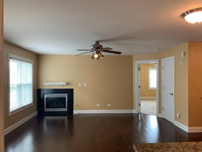 Building Photo - 19 Foxcroft Rd