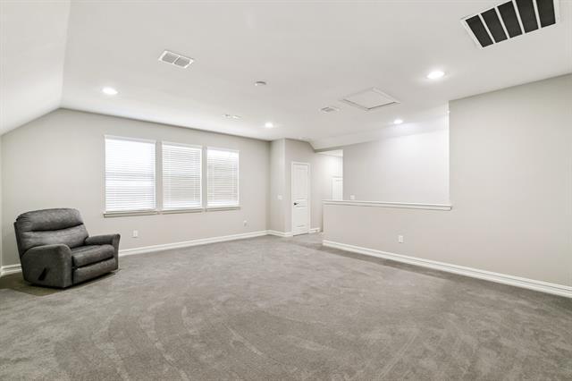 Building Photo - 3216 Marginal Dr