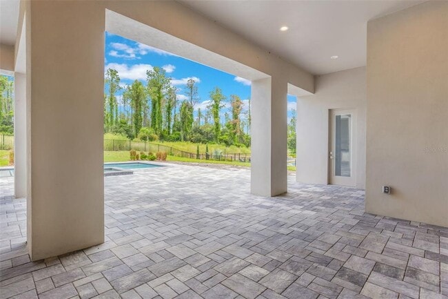 Building Photo - 16110 Pendio Dr