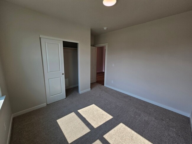 Building Photo - New build! October rent free