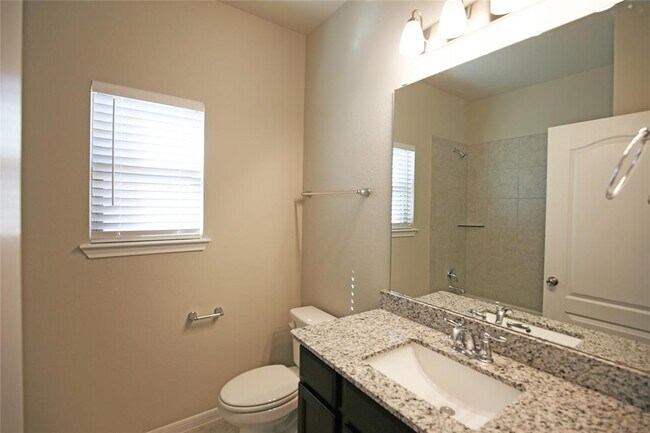 Building Photo - 233 Scenic Hills Cir