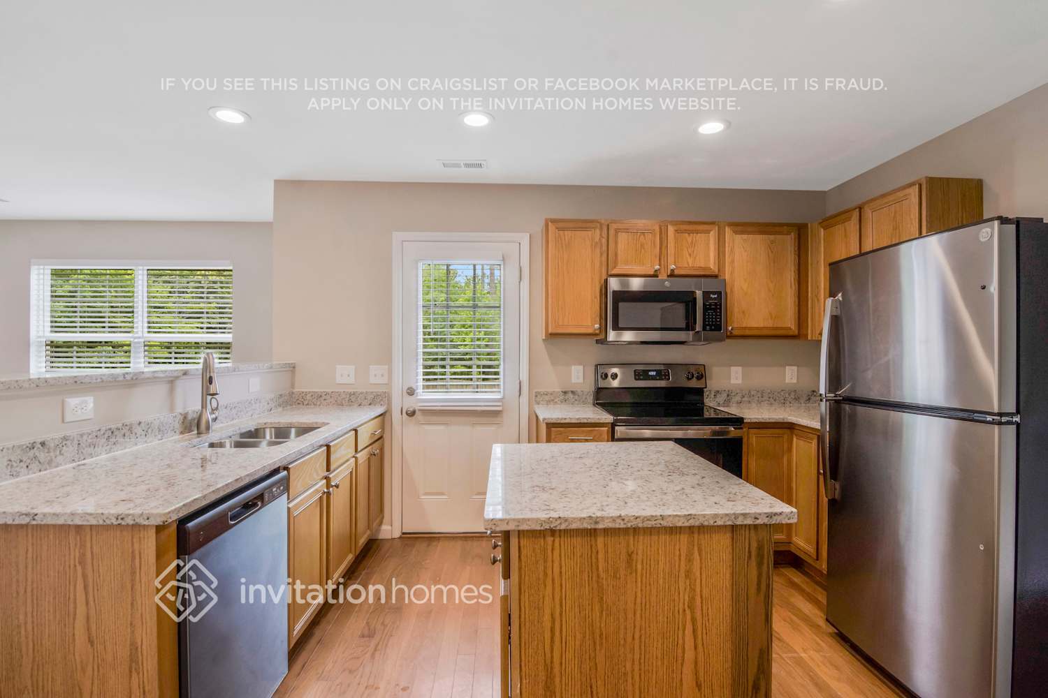 Building Photo - 107 Knightwood Dr