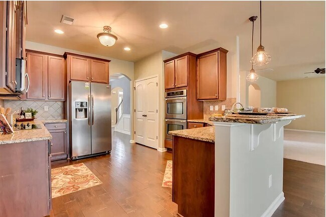 Building Photo - 151 Seaton Ave