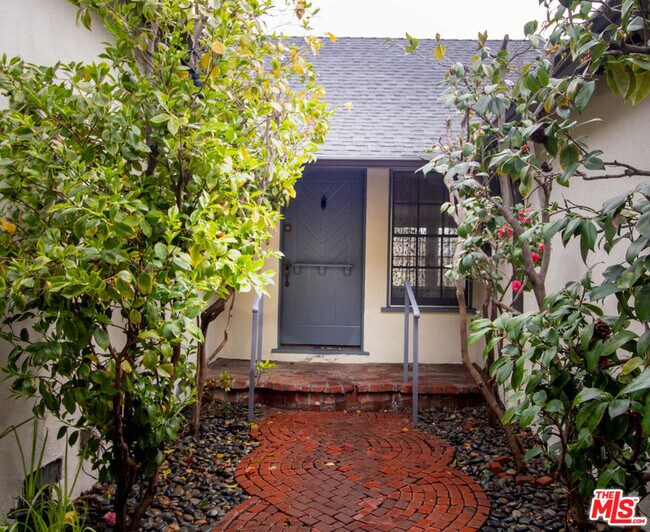 Building Photo - 12056 Laurel Terrace Dr