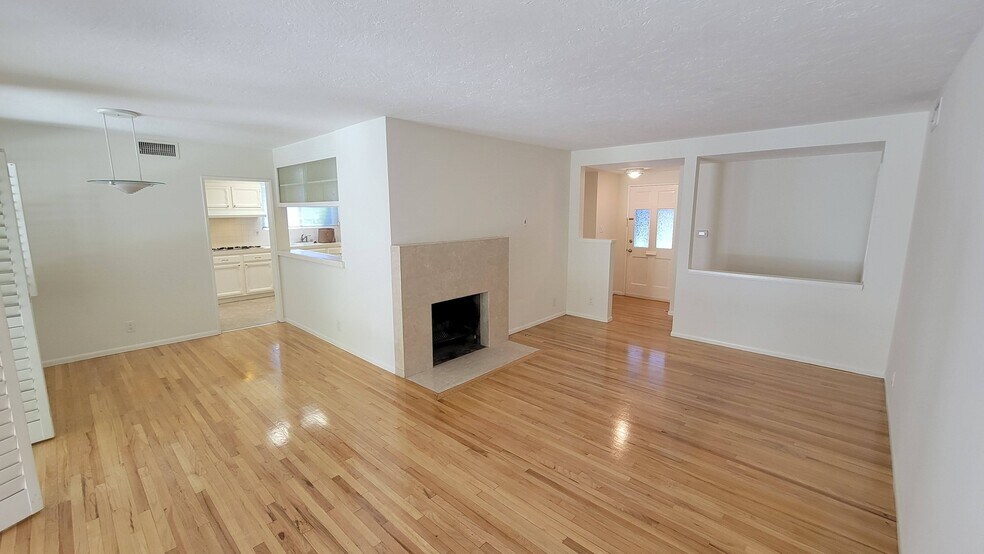 Building Photo - 6508 Belmar Ave