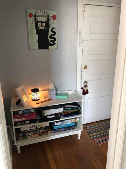 Entryway - 3404 Baltimore Ave