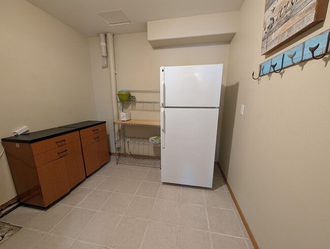 Building Photo - Gorgeous large Clarkston Heights duplex