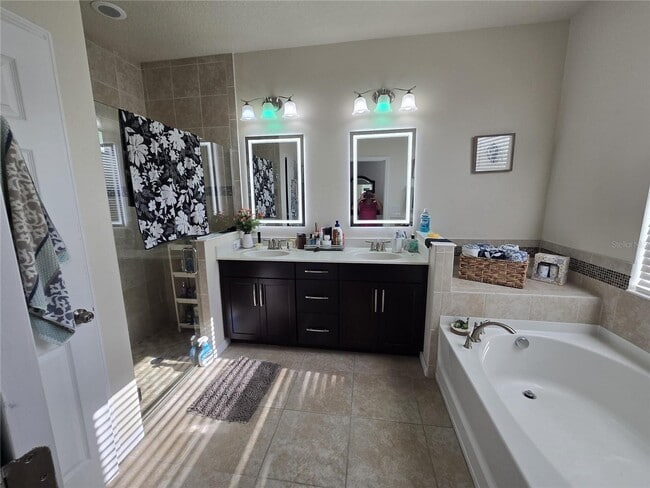 Building Photo - 2874 Sera Bella Way