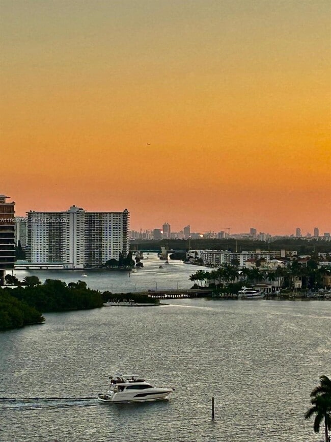 Building Photo - 3400 NE 192 St