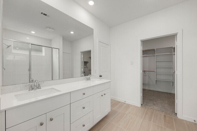 Building Photo - 6411 Symphony Wave Dr