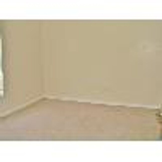 Building Photo - Inviting 3 Bedroom, 2 Bath Home in Desirab...